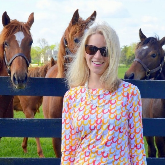 Meet your Posher, Jessica - Picture 1 of 1